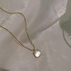 Golden Shell Reflecting the Moon | S925 Silver