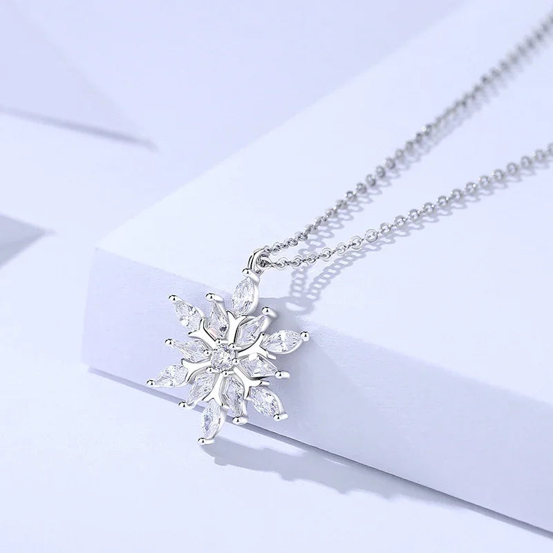 Frost Elegance Snowflake Necklace | S925 Silver | Liora Gem