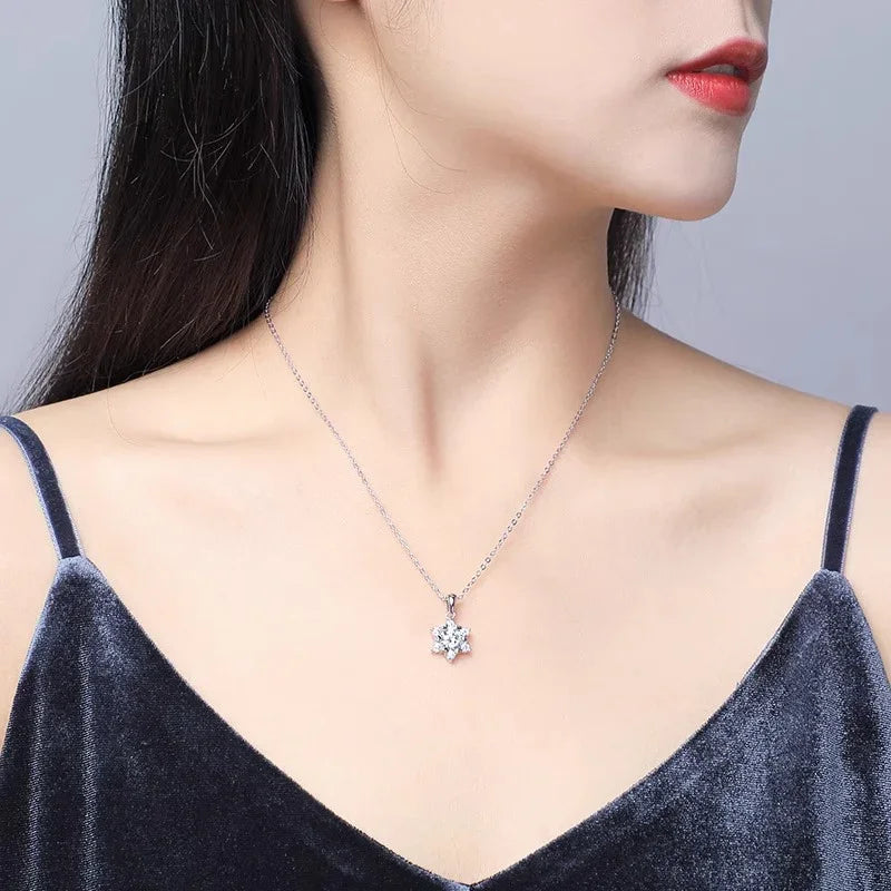 the Snowflake Necklace - Liora