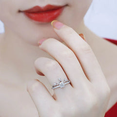 Glorious Crown Diamond Ring - Liora
