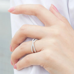 Intertwined Sparkle Ring | S925 Silver | Liora Gems