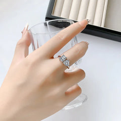 Twin Flames Ring | Silver | Moissanite