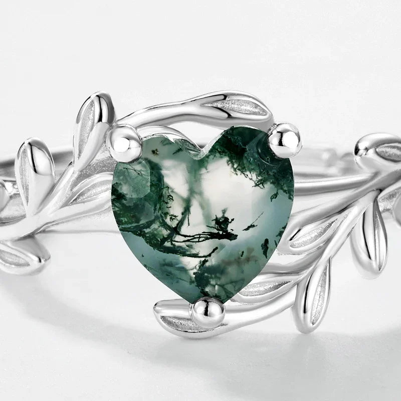 Everou Heart Moss Tendril Ring | S925 Silver | Moss Agate Stone