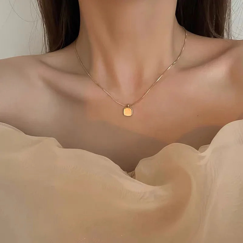 Golden Shell Reflecting the Moon | S925 Silver