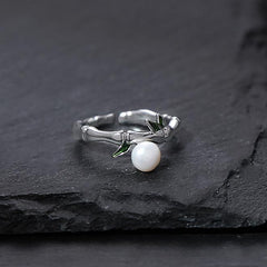 Bamboo Whispe Adjustable Ring | Sustainable Metal | Pearl