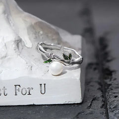 Bamboo Whispe Adjustable Ring | Sustainable Metal | Pearl